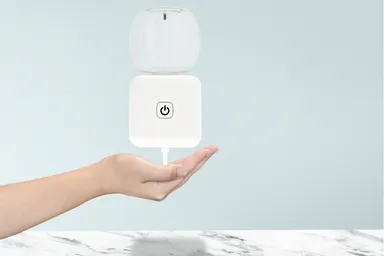 手をかざすだけ