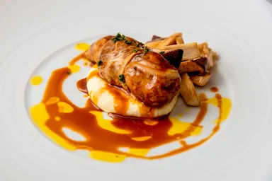 豚足のファルシ