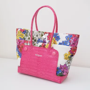 革と布バックが一体に