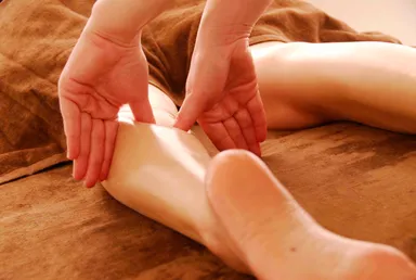 東洋医学の流れを汲む沖縄古来のリンパマッサージ