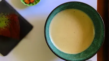 紅抹茶でほっと一服