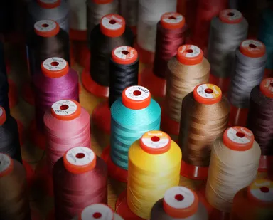 耐久性に優れた高級糸