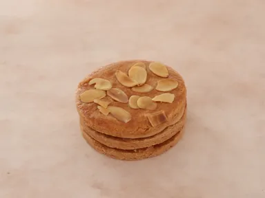 バターチーズサンド「ローストナッツ」