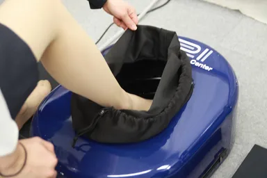 3次元計測機であなたの足を測定