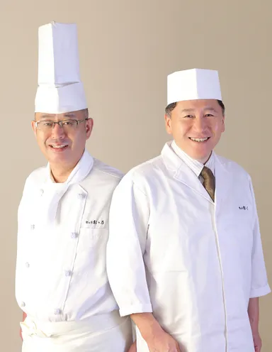 総料理長：田中とシェフ：五十嵐
