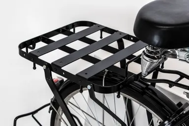 鉄製の平板を使用した骨太でワイドなリアキャリア