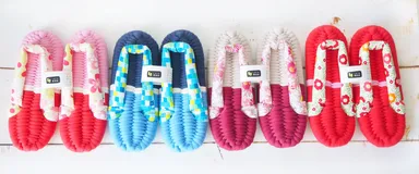 ひとつひとつ丁寧に作られたふっくら布ぞうり