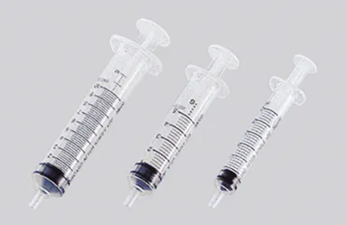 投入物(注射器)