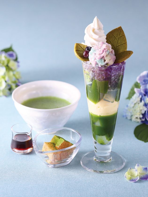 雨露に煌めく紫陽花を咲かせた抹茶パフェ 京都 伊藤久右衛門 紫陽花パフェ 5月10日より提供開始 株式会社伊藤久右衛門のプレスリリース