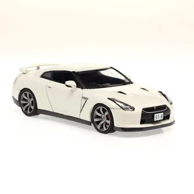 F43-156 ニッサン GT-R R35 2008 ホワイト 3,850円 6月発売予定 メーカー許諾申請中