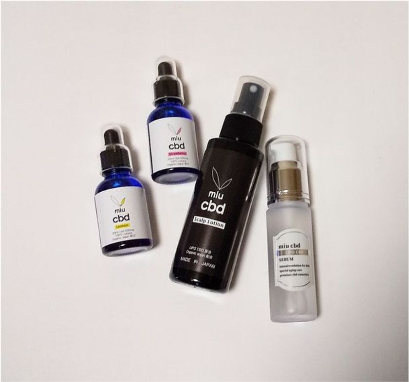 エイジングケアブランド「MIU CBD」を販売するサイラが
OEM受注をスタート　
～コロナ禍で人気沸騰のCBDコスメ＆マイクロニードルパッチ～