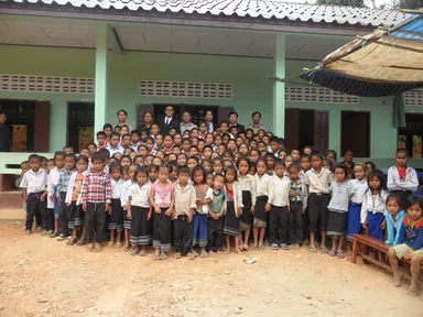 生徒たち全員がお出迎え