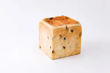 はちみつとラム酒に漬けたレーズン食パン