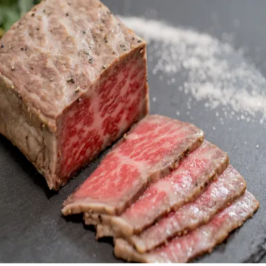 A5ランク厳選和牛ローストビーフ