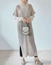 両Vネック透かし編みノースリーブワンピース