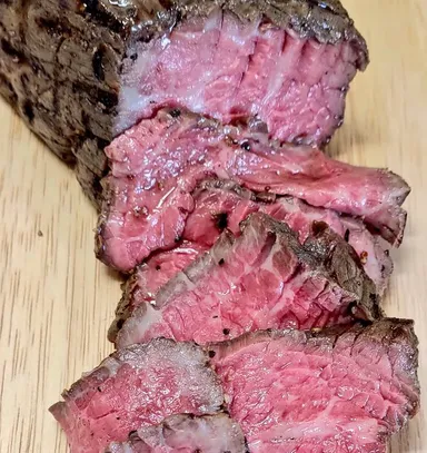 松阪牛プレミアムローストビーフ 300g(2)