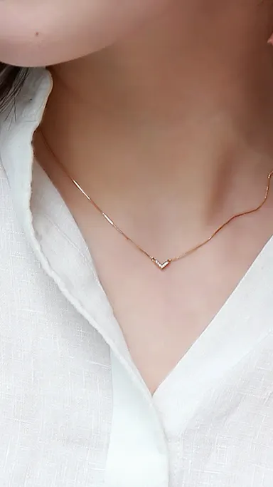 ルーカス(Lucas)着用アップ1