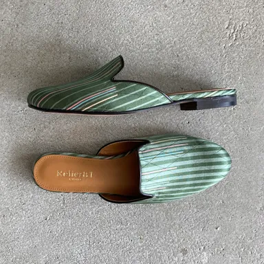「Kimono Flat Mule」価格 19,800円(税込)