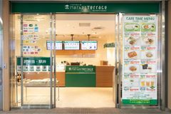 店舗外観(正面)。本川越駅改札から15mのエキナカ出店　