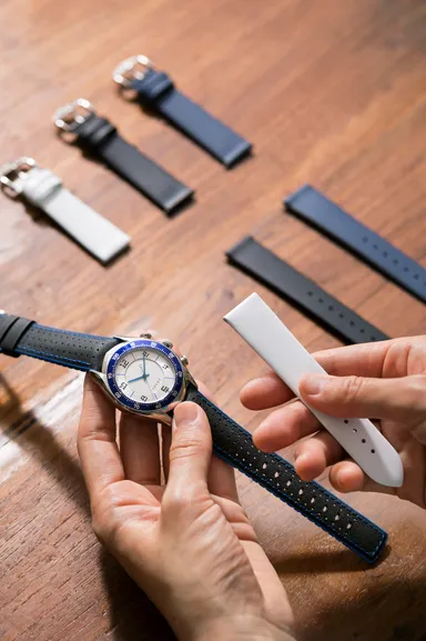 時計とバンドの組み合わせは計60通り以上