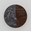 大江季雄・西田修平(棒高跳)　友情のメダル　1936年ベルリン大会