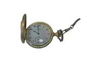 スイスの優秀な時計職人だったクリスチャン・リュフリ＝フルーリーは、妻ポーリーンの誕生日に彼自身がデザインして作った懐中時計をプレゼントします。この贈り物の美しさに感動した妻の奨めをきっかけに、時計ブランドエドックスが誕生しました。