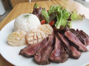 北海道産牛ヒレ肉とホタテのバター焼き
