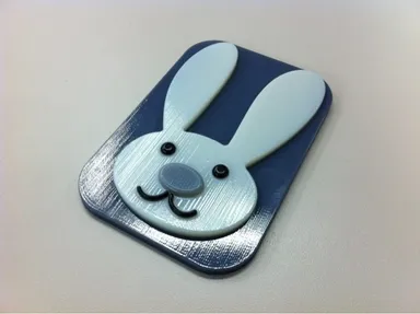 子どもが作成したデータを3Dプリンタ「Connex」で造形