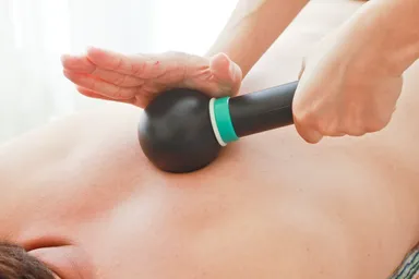 全身を優しく押圧します。