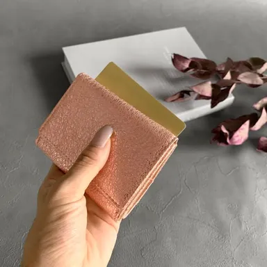 カードポケットは4つ