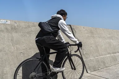 独特な丸みを帯びた形状は見た目以上の収納力