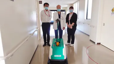 検証にご協力いただいた大分県済生会　日田病院　麻生 琢磨様、林田 良三院長、森山 由香様