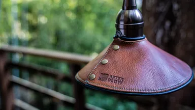 味のある本革ランタンシェード