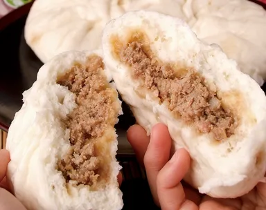 よしやす　ぶたまん