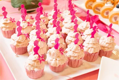 ピーチドレスカップケーキ