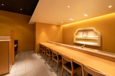 店内カウンター