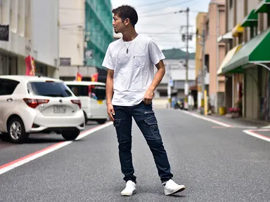 カジュアルに着こなせるワークパンツとして
