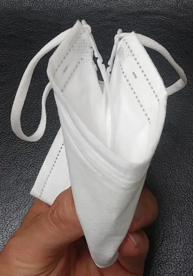 折りたたまれた状態