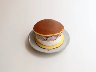 生どら焼き(あんこ)　300円