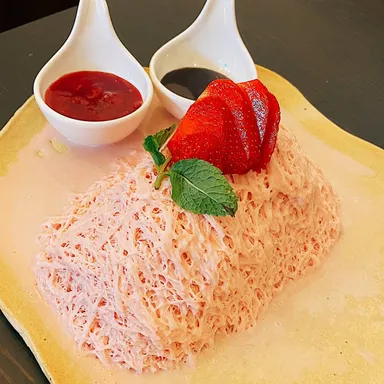 いとごおりストロベリー(1,320円)