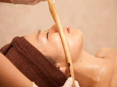 フェイスメイクツリー施術