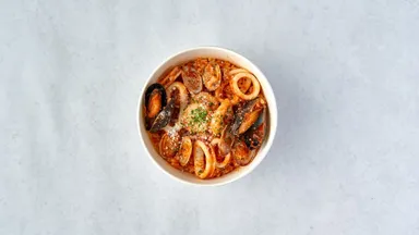 「魚介類のトマトリゾット」