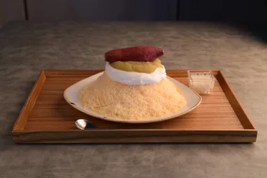 ミルクセーキかき氷　さつまいも