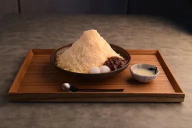 ミルクセーキかき氷　ミルク金時