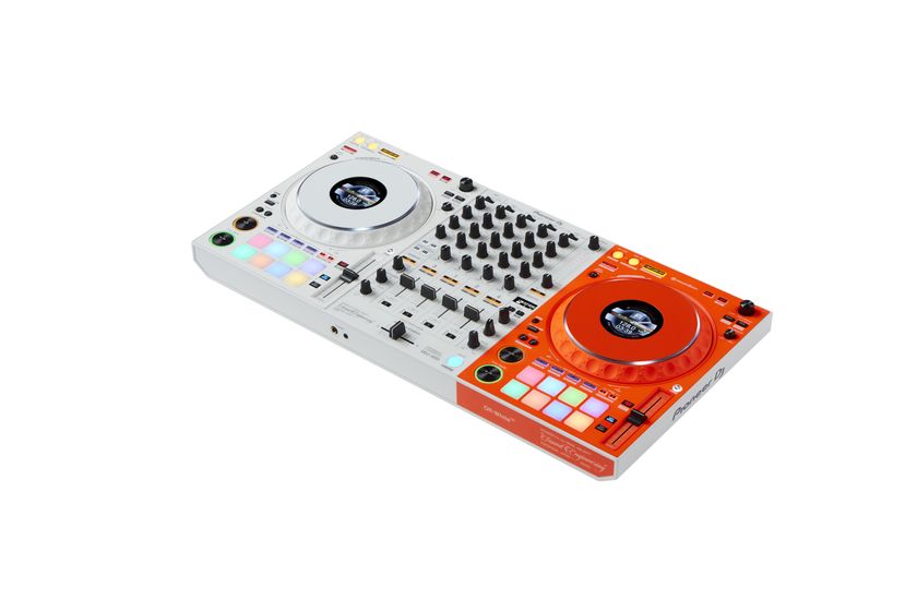 Pioneer Dj初となるファッションブランド Off White Tm とのコラボレーションが実現 Djコントローラー Ddj 1000 Ow を2021年7月16日から国内台数限定発売 Alphatheta株式会社のプレスリリース