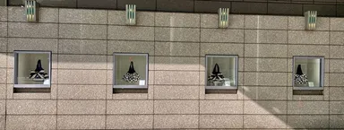 渋谷東急・本店正面ウィンドウに当社商品を展示