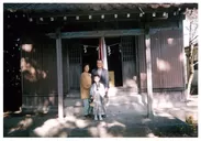 被災前の清神社で七五三の記念撮影(氏子総代提供)