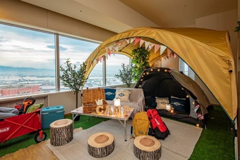 ホテル京阪 ユニバーサル・タワー　
ホテルで新しい体験型宿泊を！
地上110mからの景色を見ながらキャンプ気分