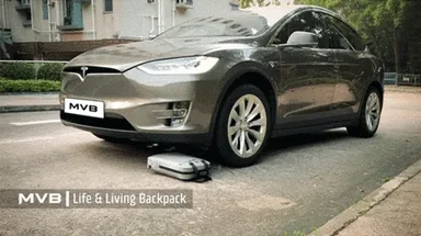 満員電車や転倒時でも大事なデバイスを守ります