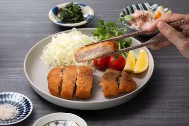 ザクっと音まで楽しめるとんかつ